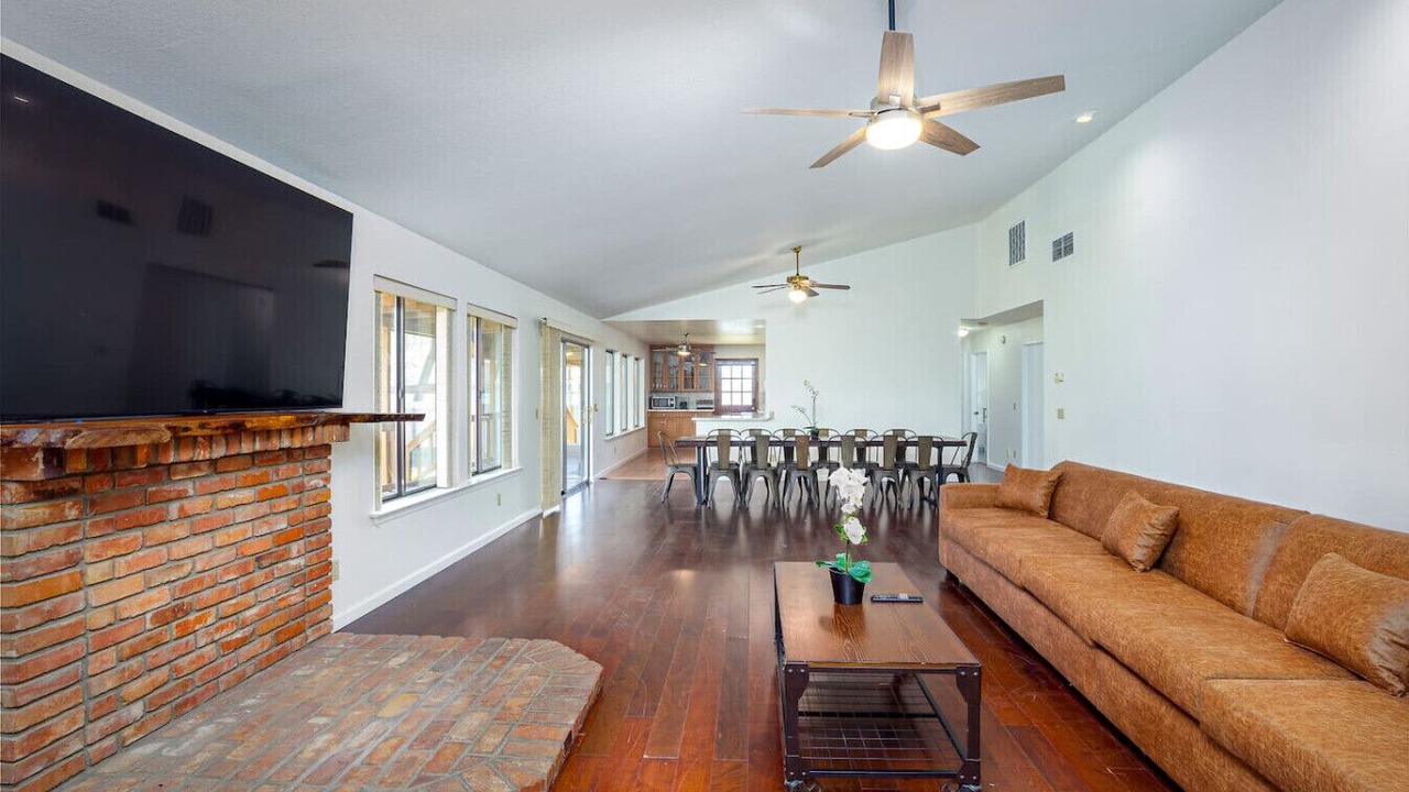 Photo of Livingroom in Kaweah