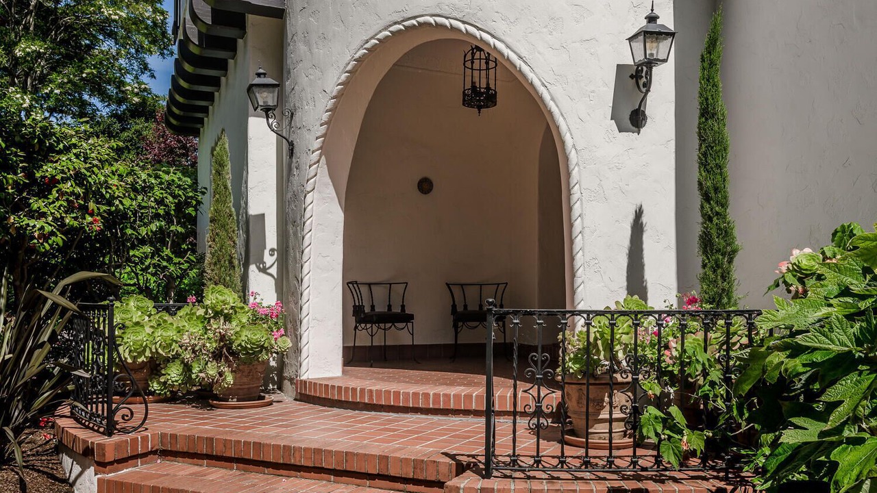 Photo of Patio Balcony in Hillsborough