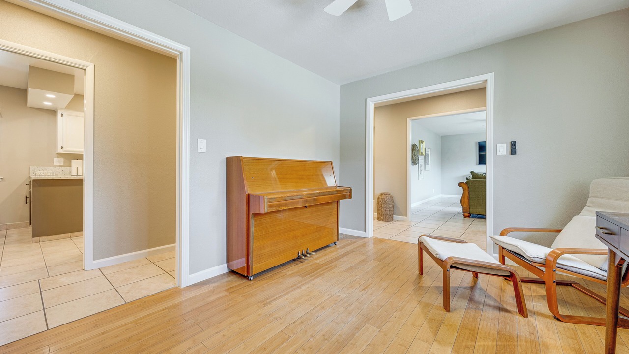 Photo of Livingroom in Raisin