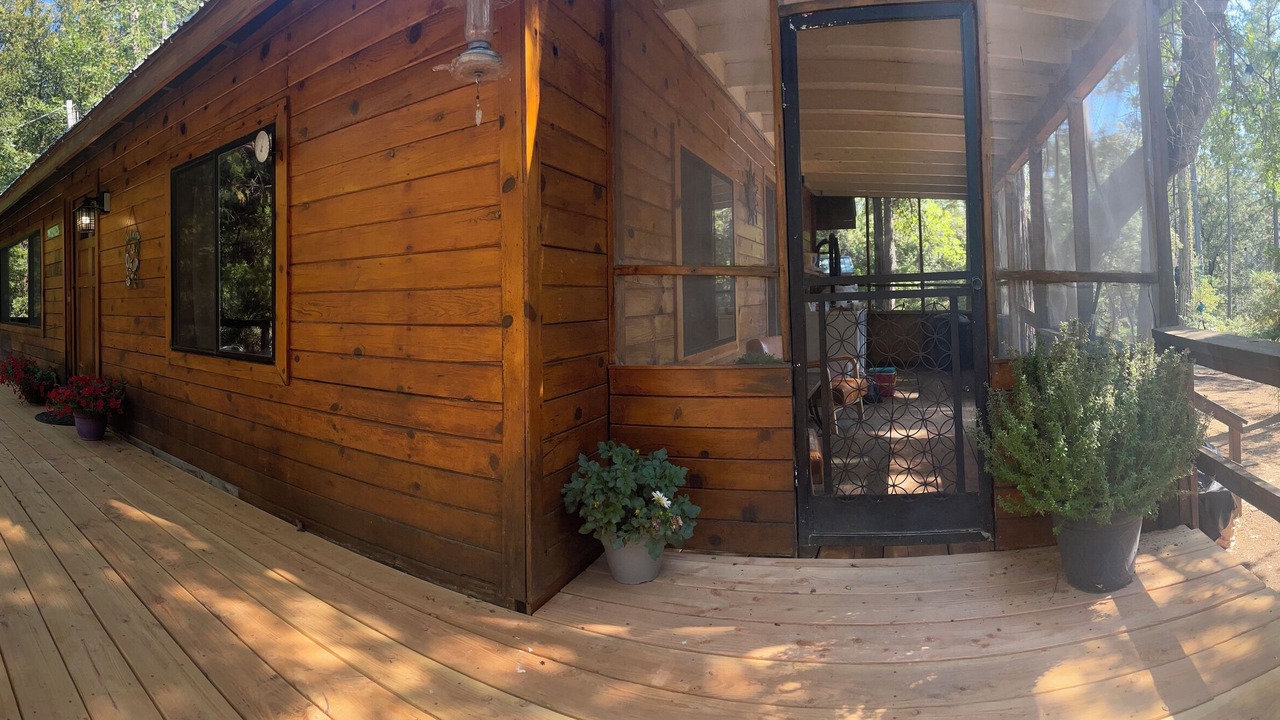 Photo of Patio Balcony in Oakhurst