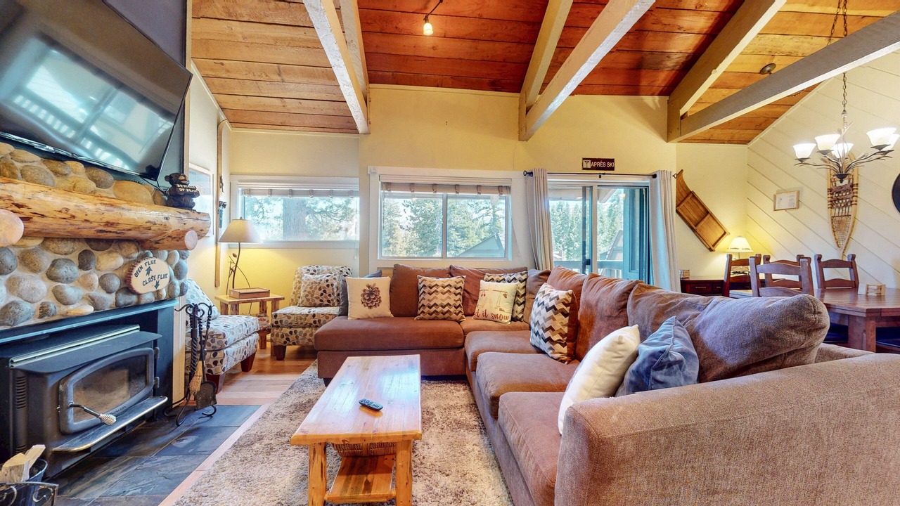 Photo of Bedroom in Majestic Pines