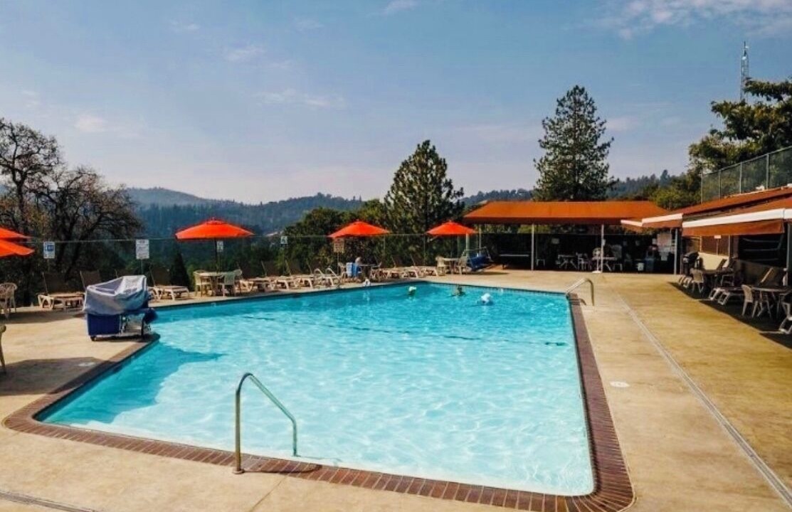 Photo of Outdoor in Groveland