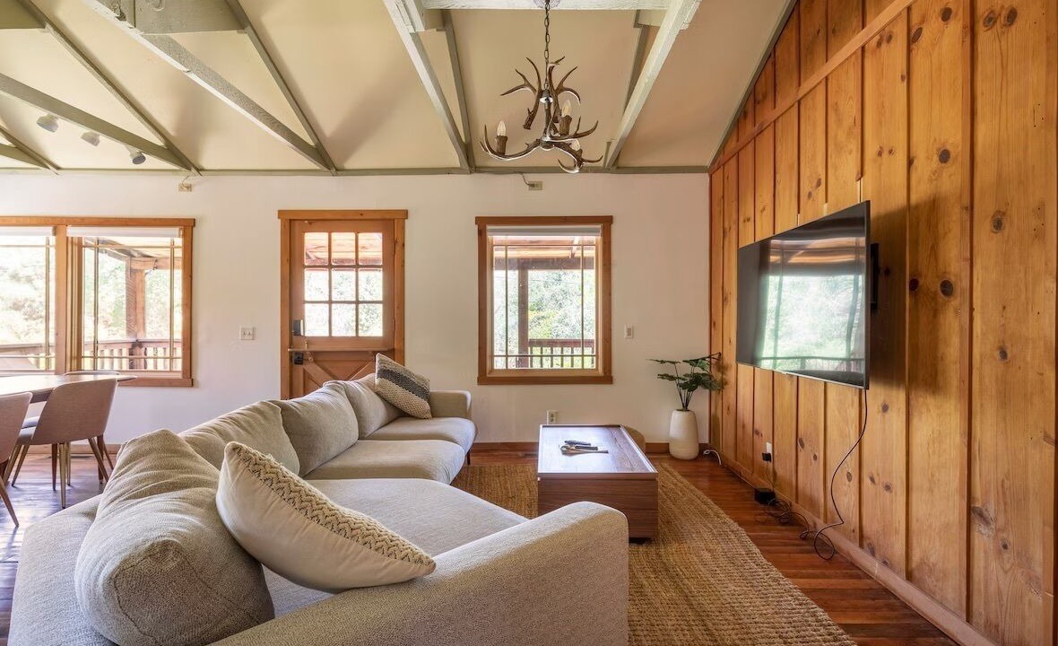 Photo of Livingroom in Three Rivers