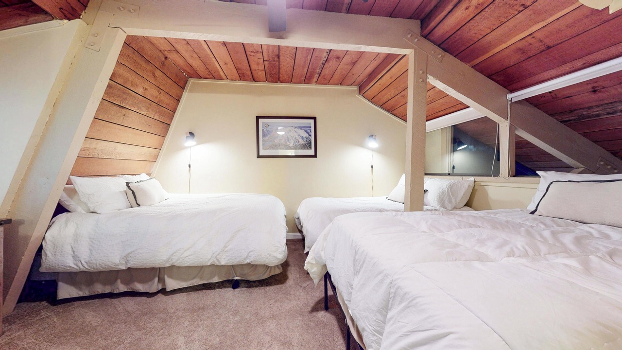 Photo of Bedroom in Majestic Pines