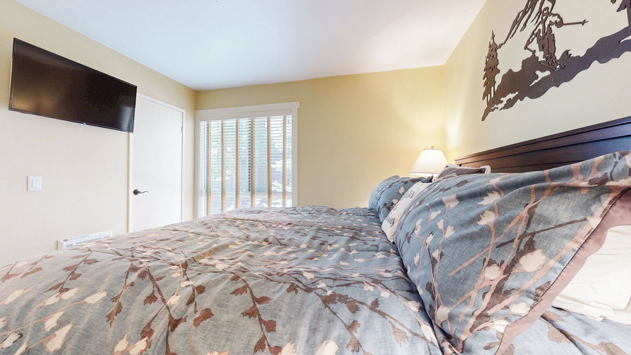 Photo of Bedroom in Majestic Pines