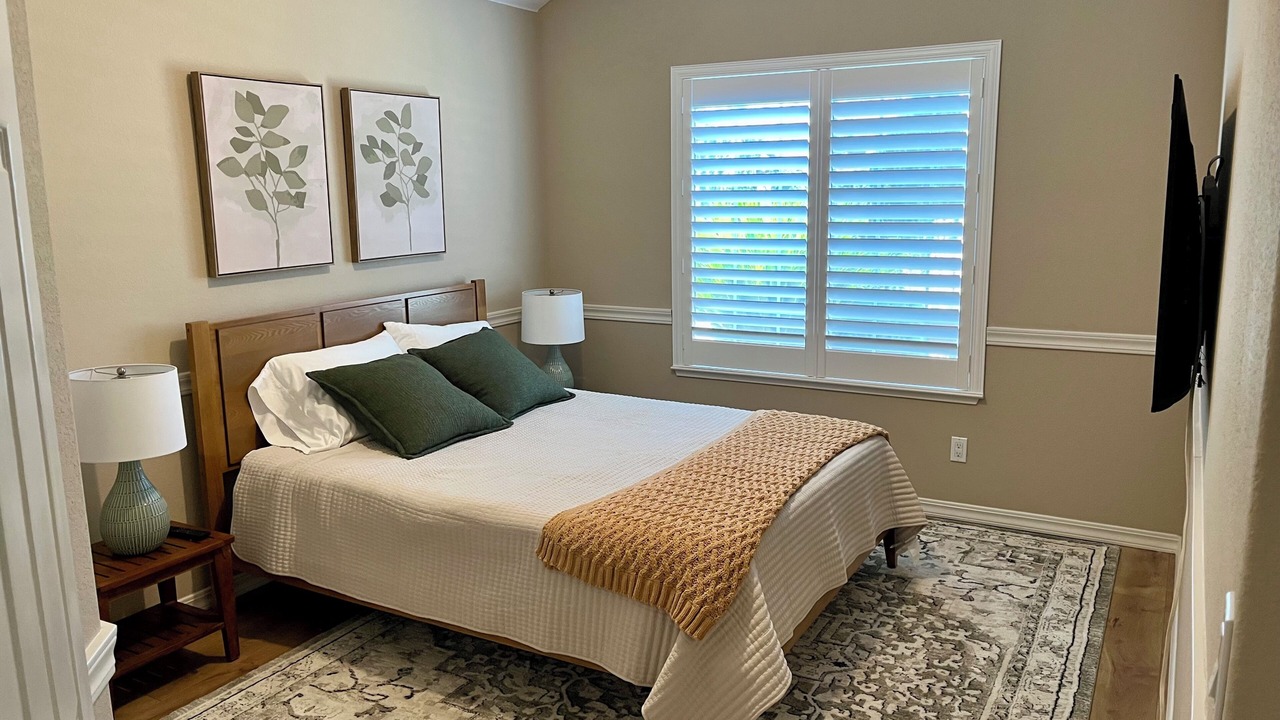 Photo of Bedroom in Raisin