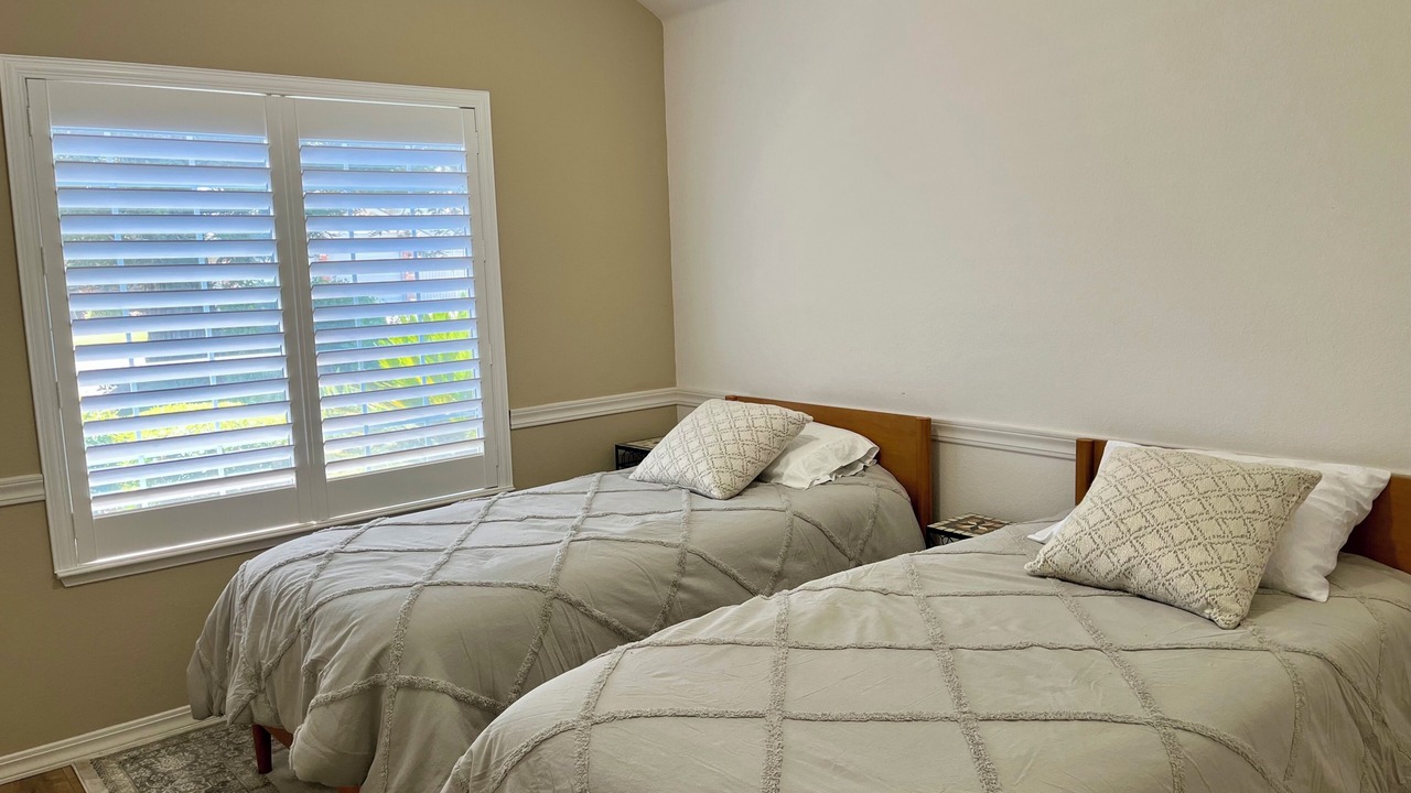 Photo of Bedroom in Raisin