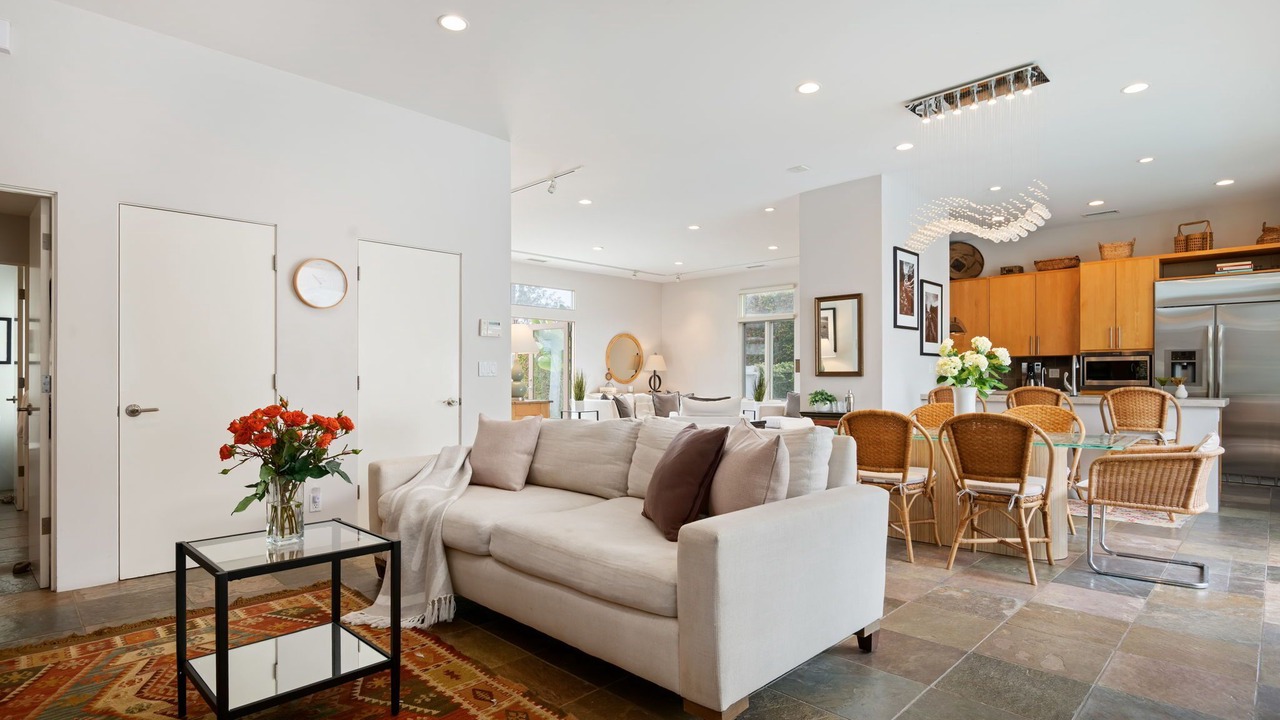 Photo of Others in The Mesa