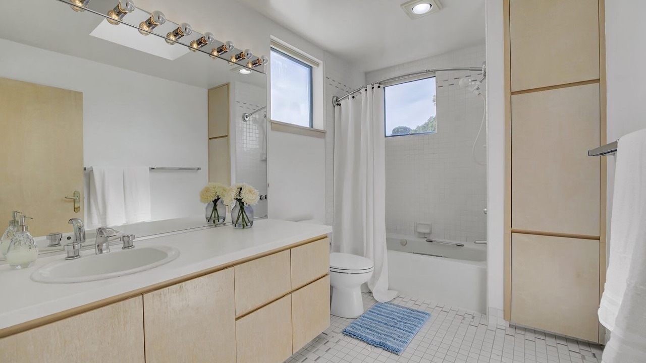 Photo of Bathroom in Orinda