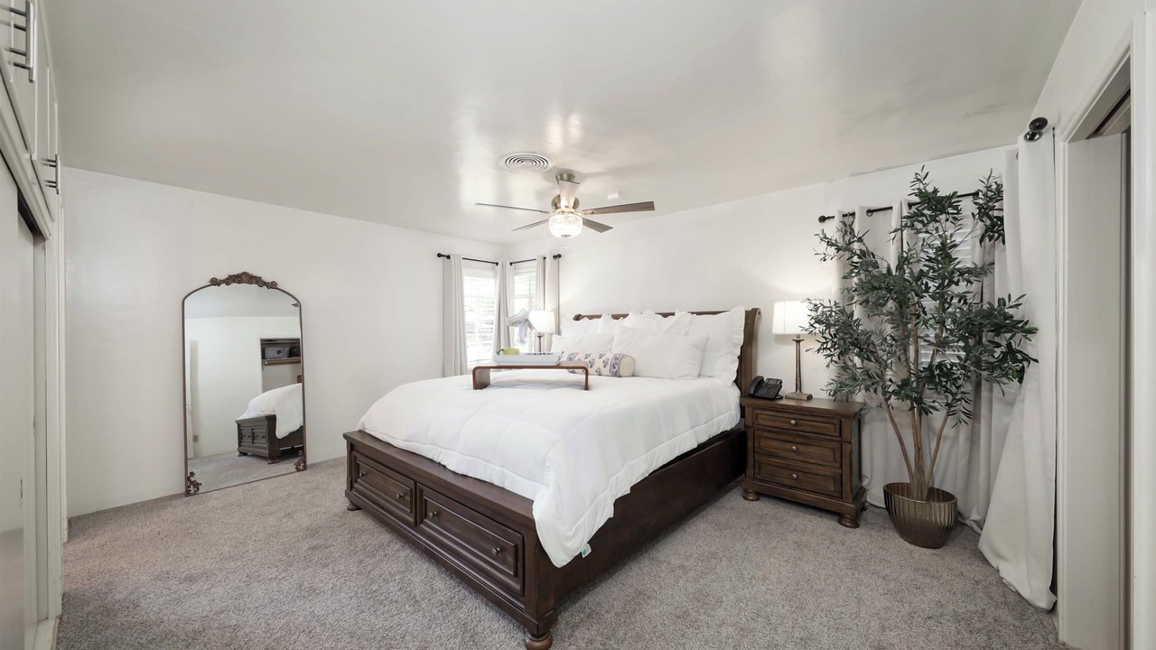 Photo of Bedroom in Bakersfield