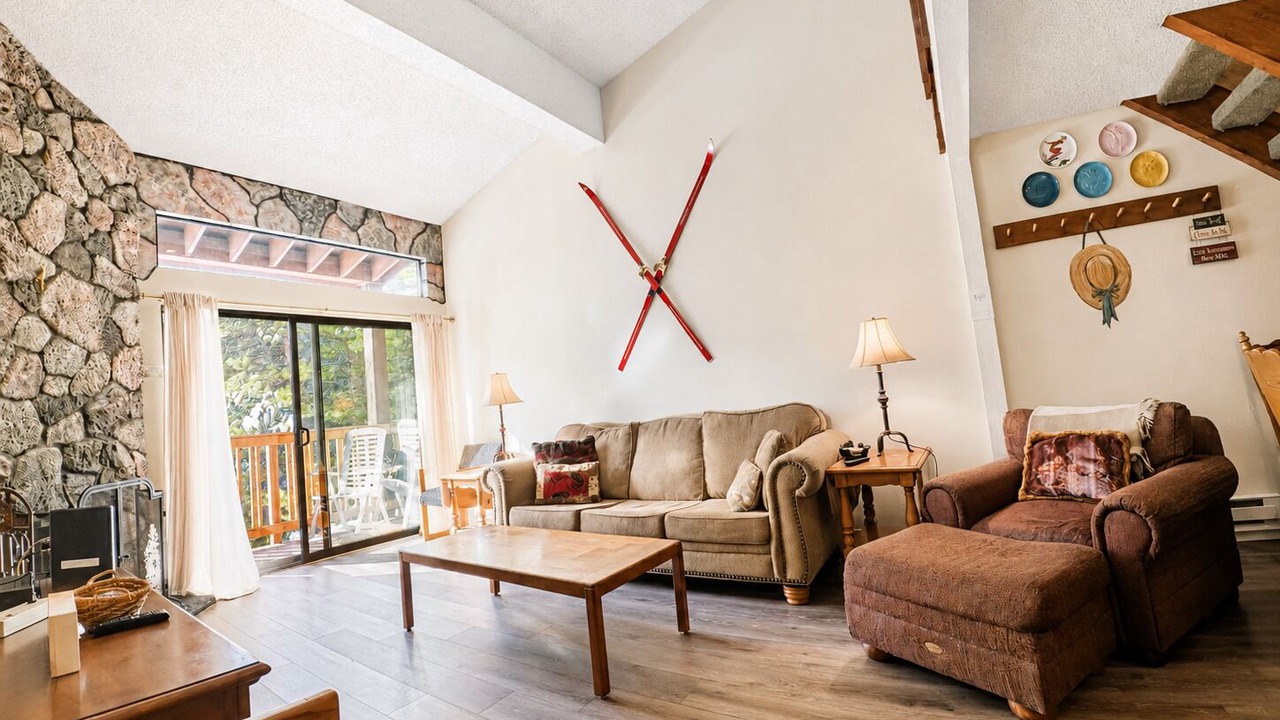 Photo of Livingroom in Mammoth Lakes