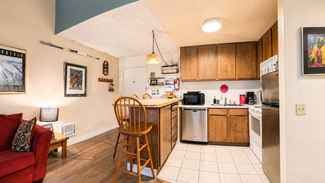 Photo of Kitchen in Mammoth Lakes