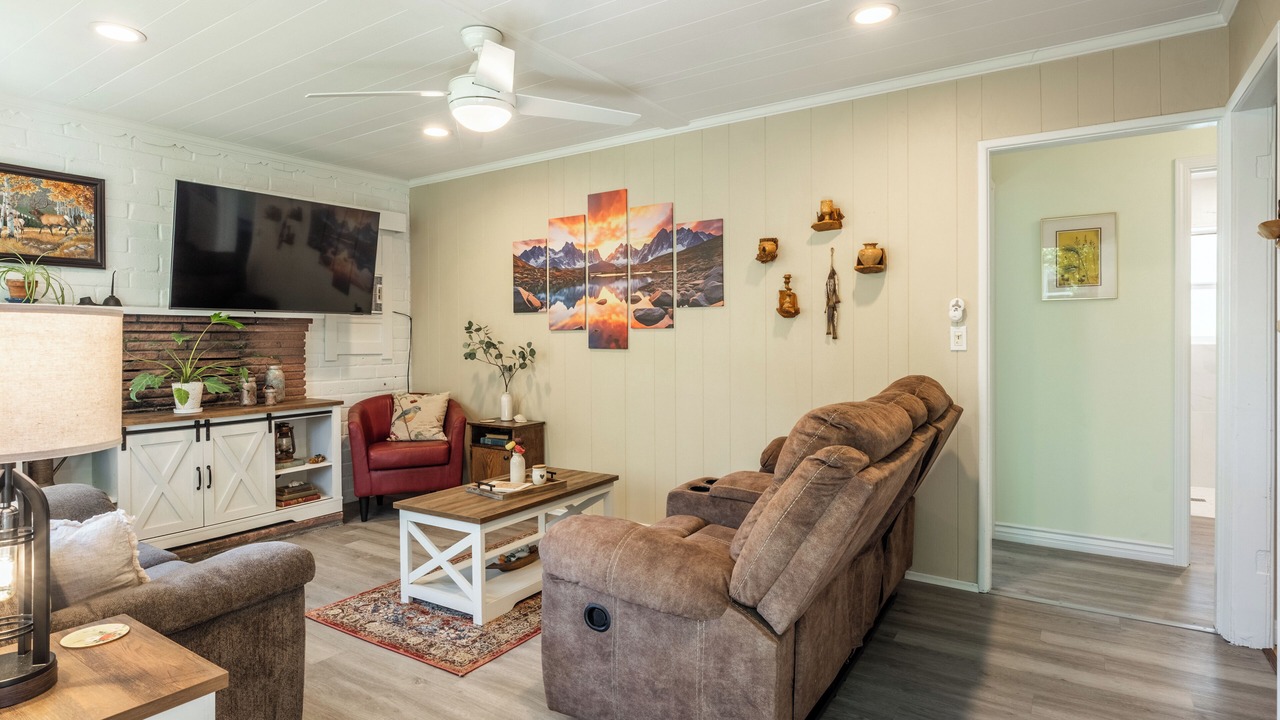 Photo of Livingroom in Bishop