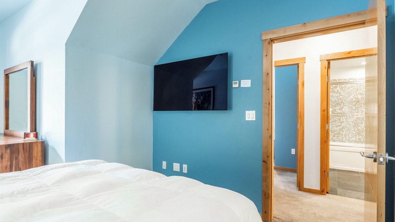 Photo of Bedroom in Mammoth Lakes