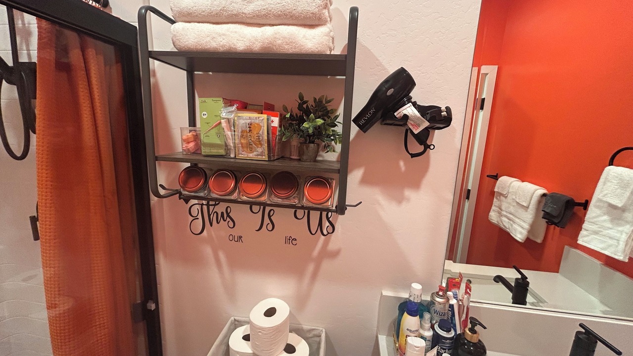 Photo of Bathroom in Pumpkin Center