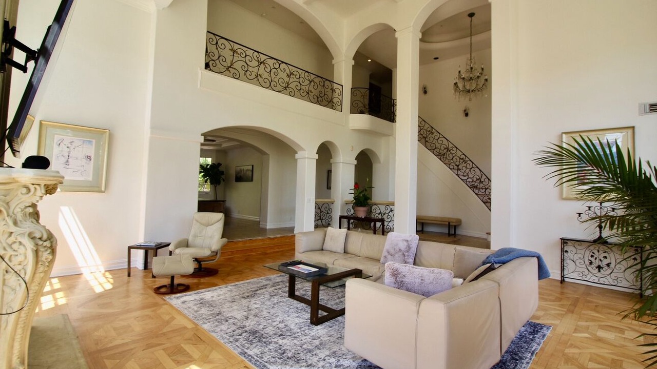 Photo of Livingroom in Hollywood Hills