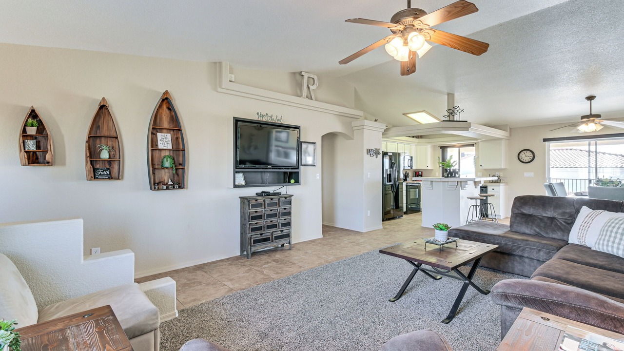 Photo of Livingroom in Lake Havasu City