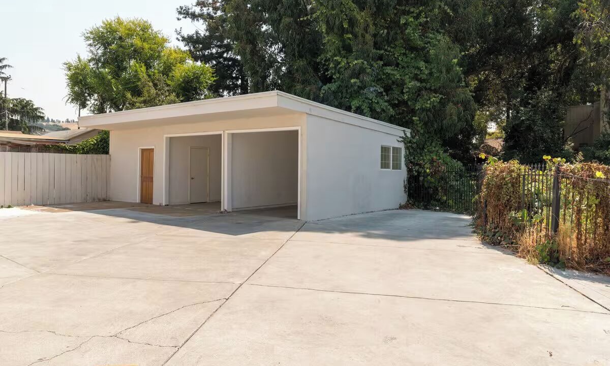 Photo of Outdoor in Oakland