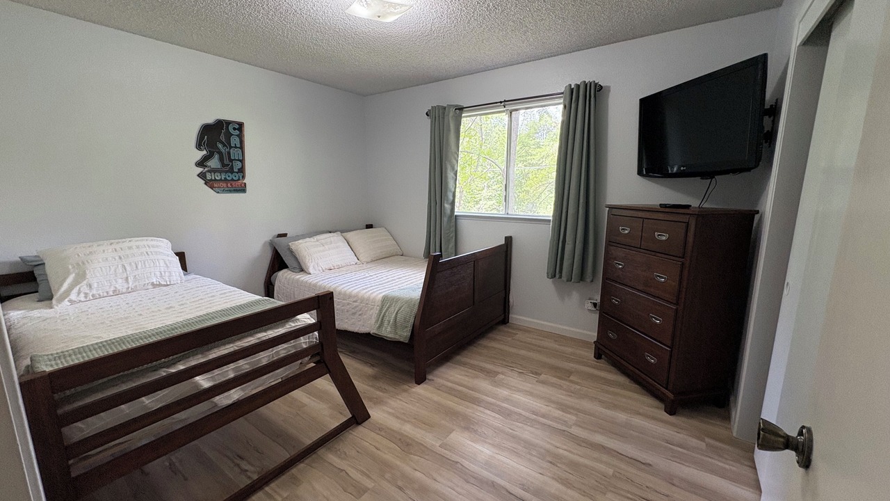 Photo of Bedroom in Oakhurst