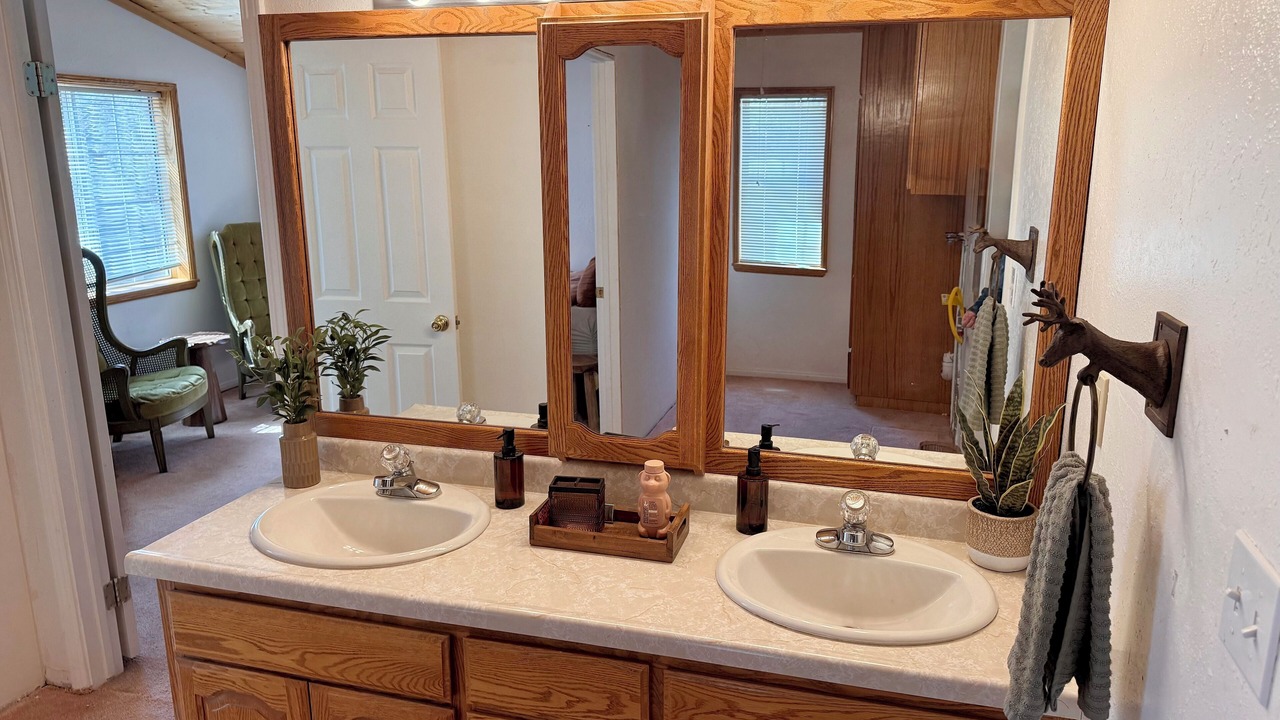 Photo of Bathroom in Inyokern