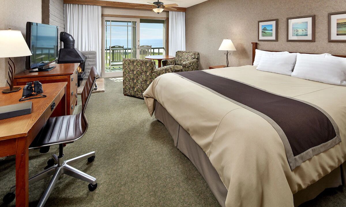 Photo of Bedroom in San Simeon