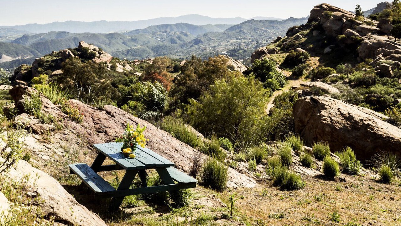 Photo of Outdoor in Canoga Park