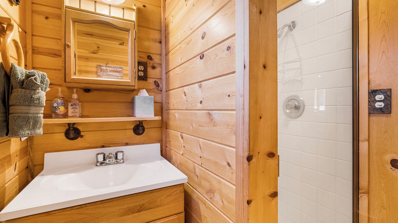 Photo of Bathroom in Peninsula Village