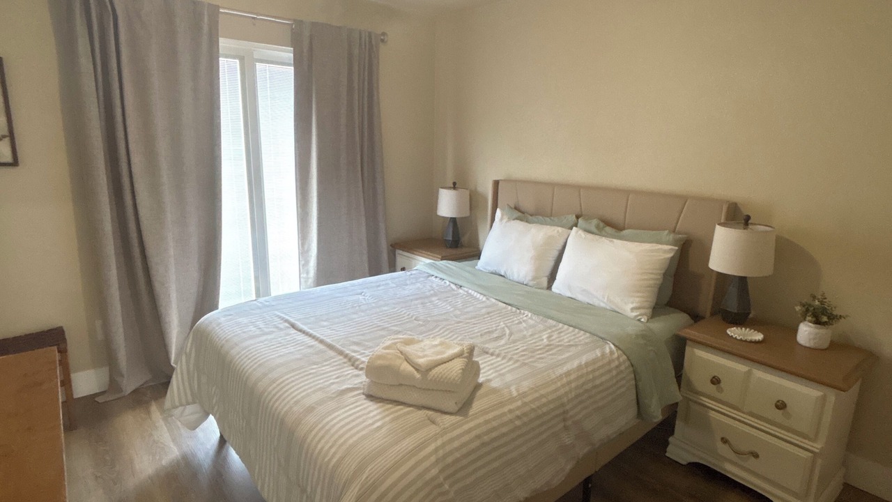 Photo of Bedroom in Raisin