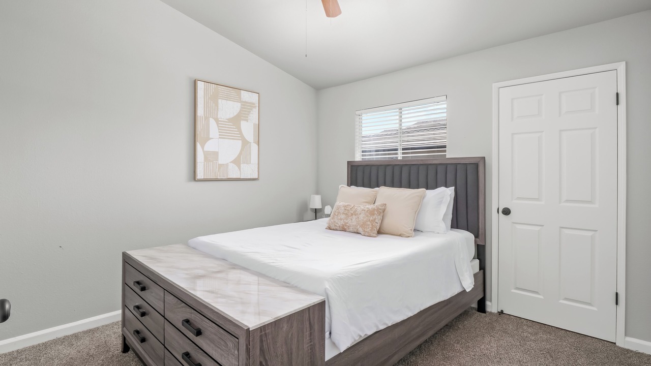 Photo of Bedroom in Sierra Sky Park