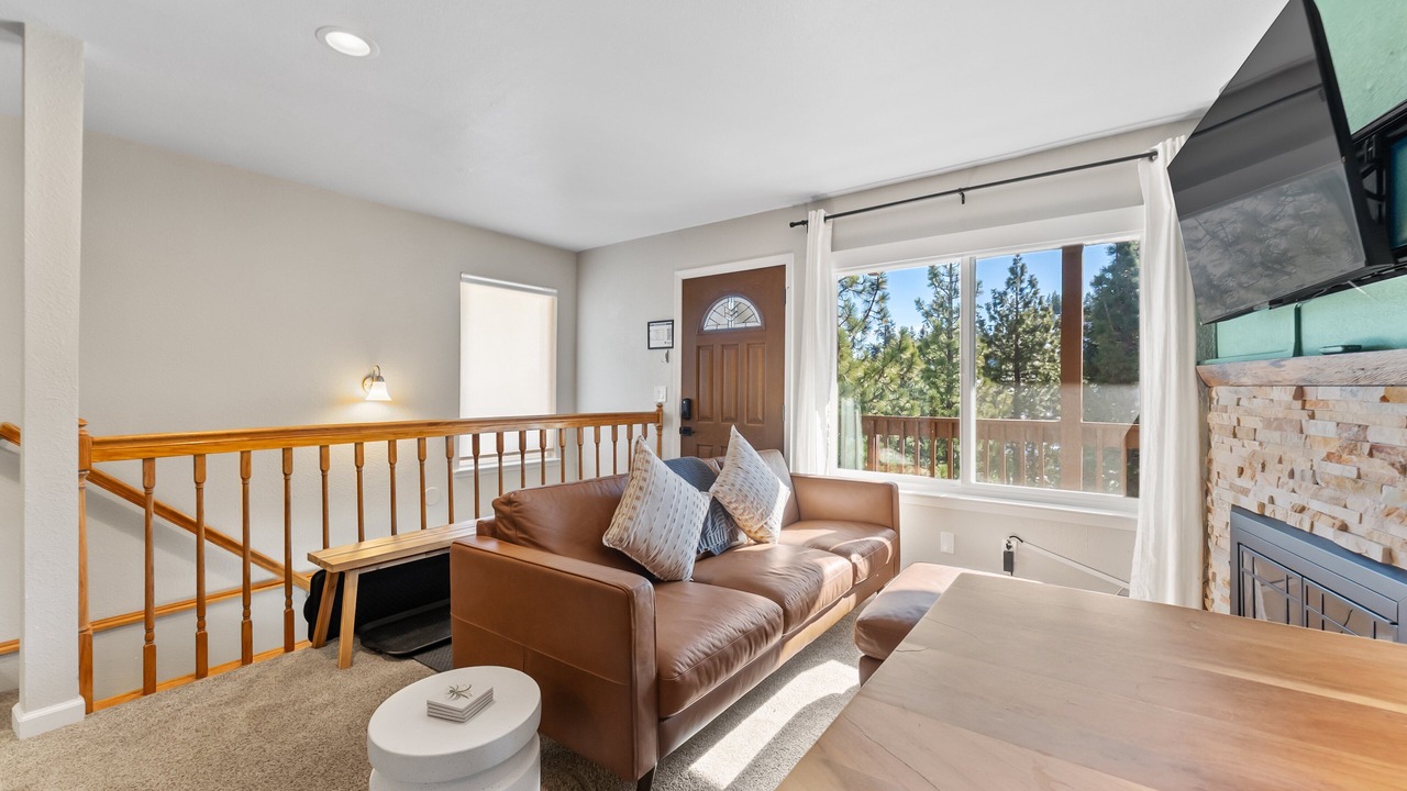 Photo of Livingroom in Tahoe Village