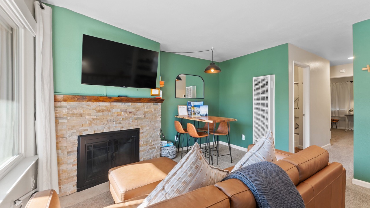 Photo of Livingroom in Tahoe Village