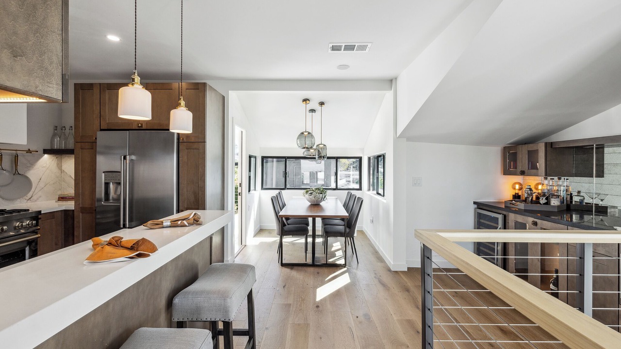 Photo of Livingroom in Upper Rockridge