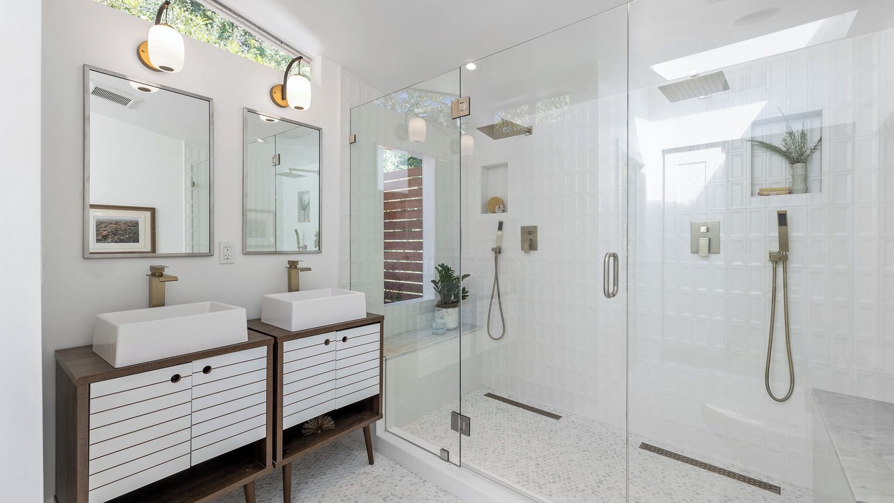 Photo of Bathroom in Upper Rockridge