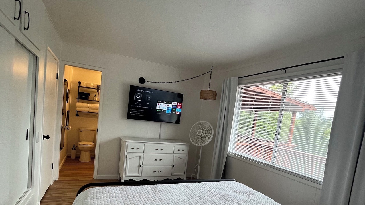 Photo of Bedroom in Oakhurst
