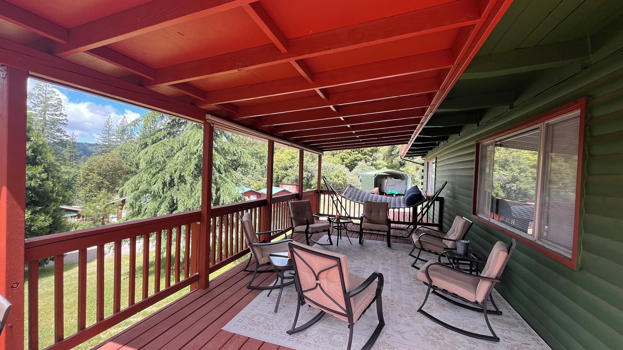 Photo of Patio Balcony in Oakhurst