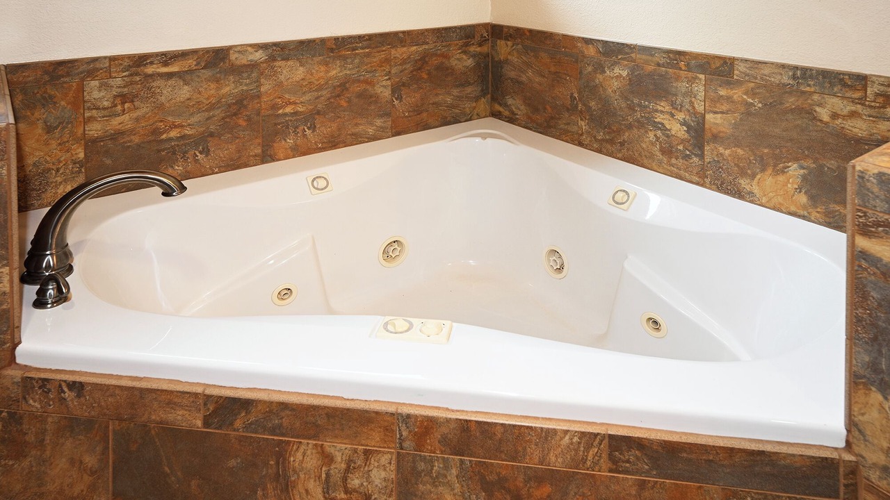 Photo of Bathroom in Lakehead