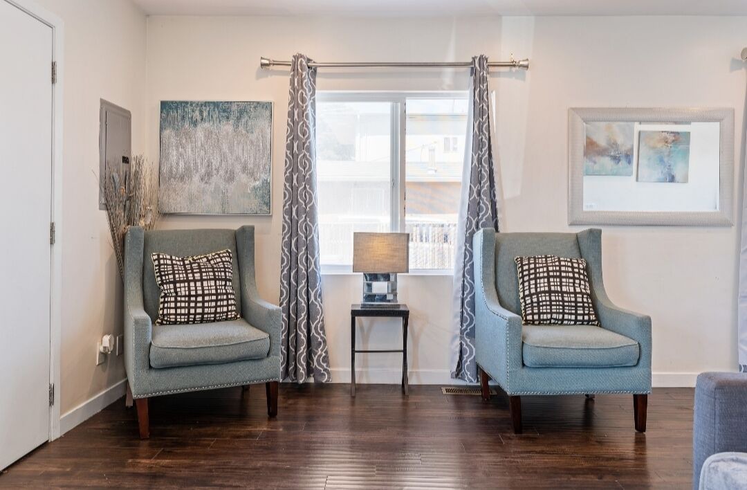 Photo of Livingroom in Oakland