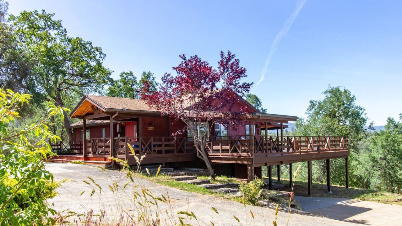 Photo of Outdoor in Oakhurst