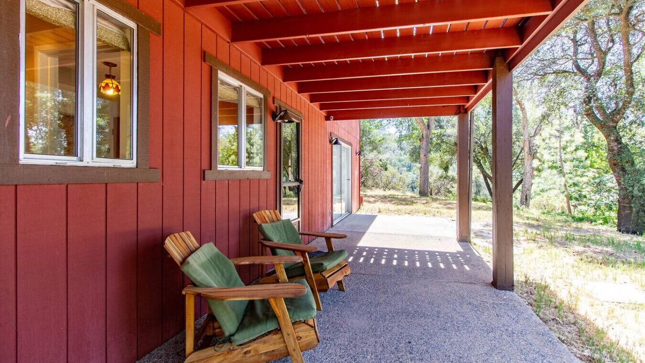 Photo of Patio Balcony in Oakhurst