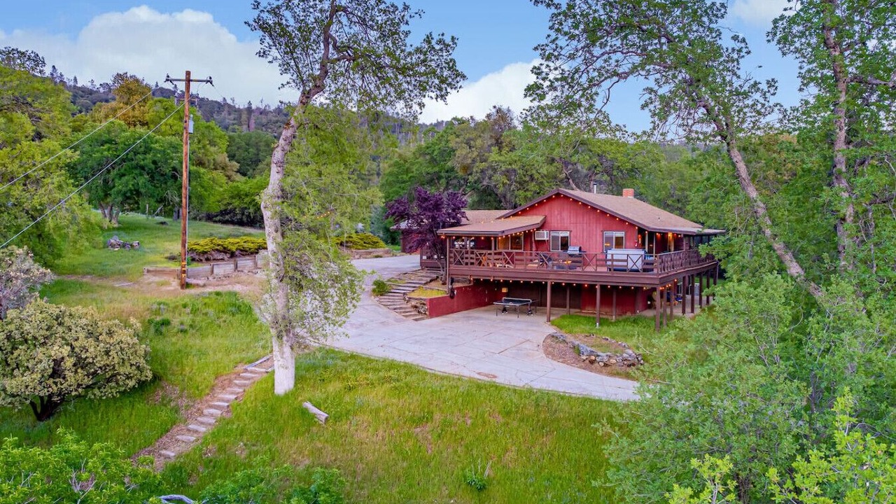 Photo of Outdoor in Oakhurst