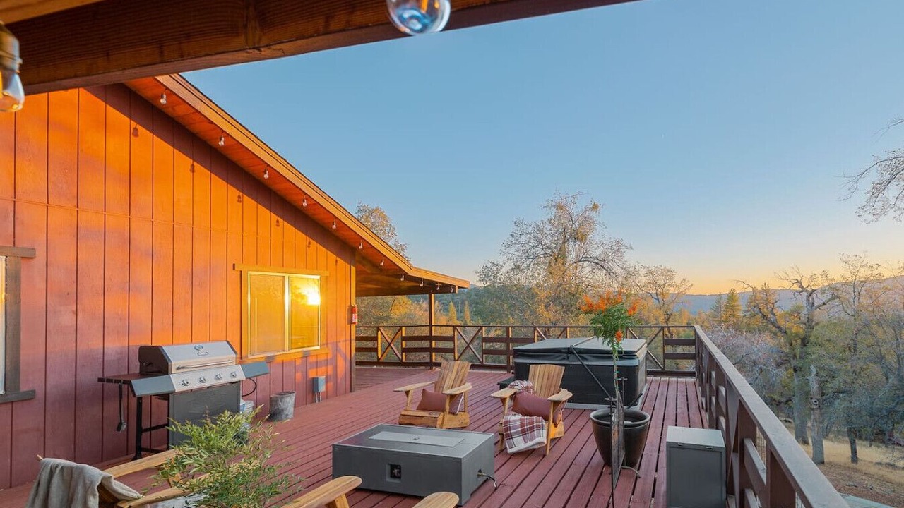 Photo of Outdoor in Oakhurst