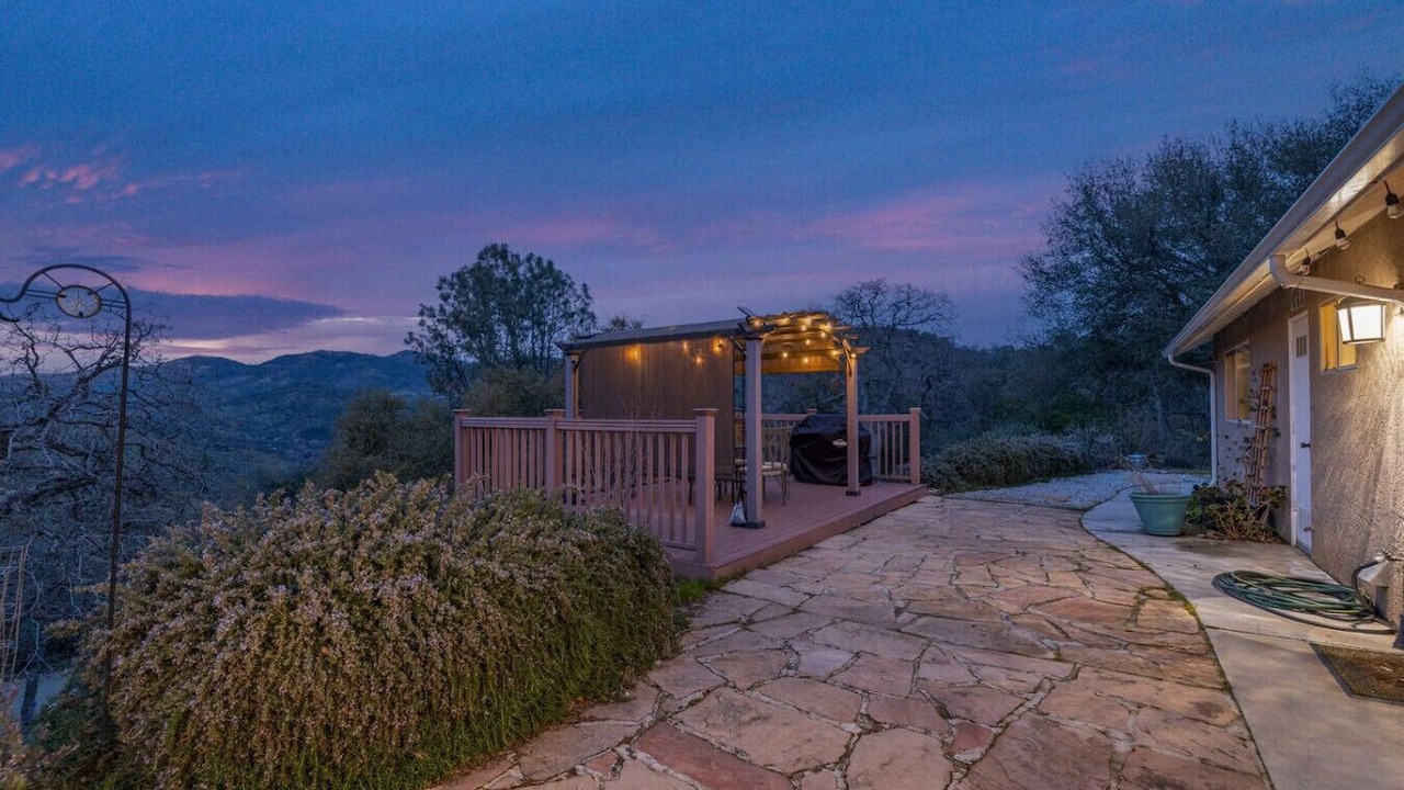 Photo of Patio Balcony in Coarsegold
