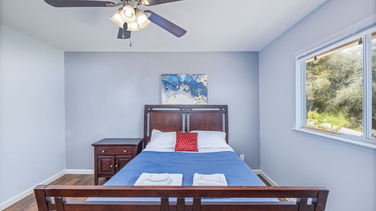 Photo of Bedroom in Coarsegold