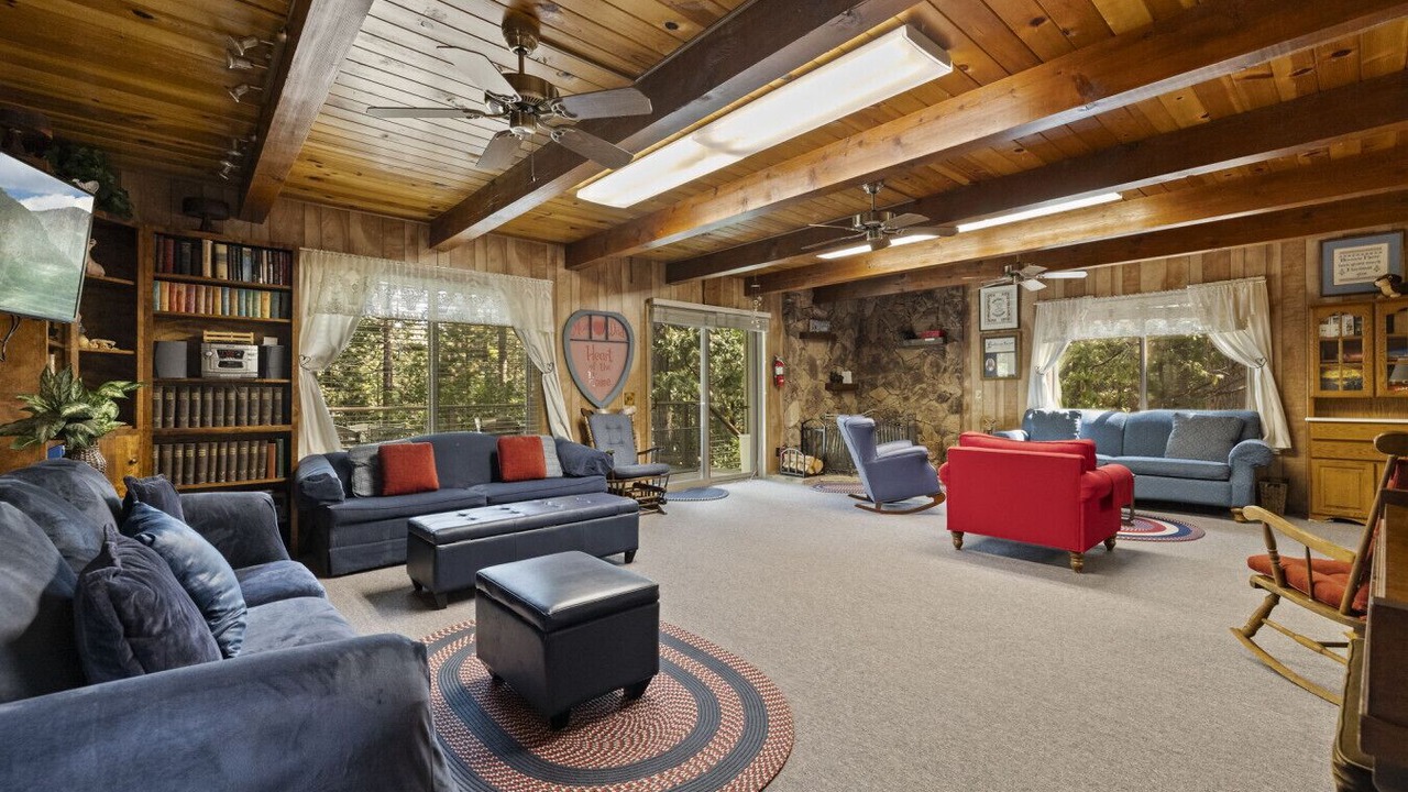 Photo of Bedroom in Cold Springs