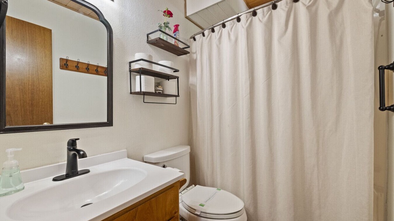 Photo of Bathroom in Cold Springs