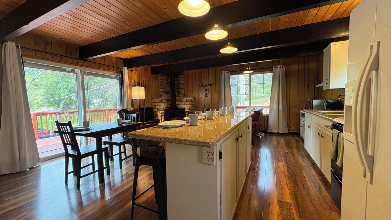 Photo of Kitchen in Groveland