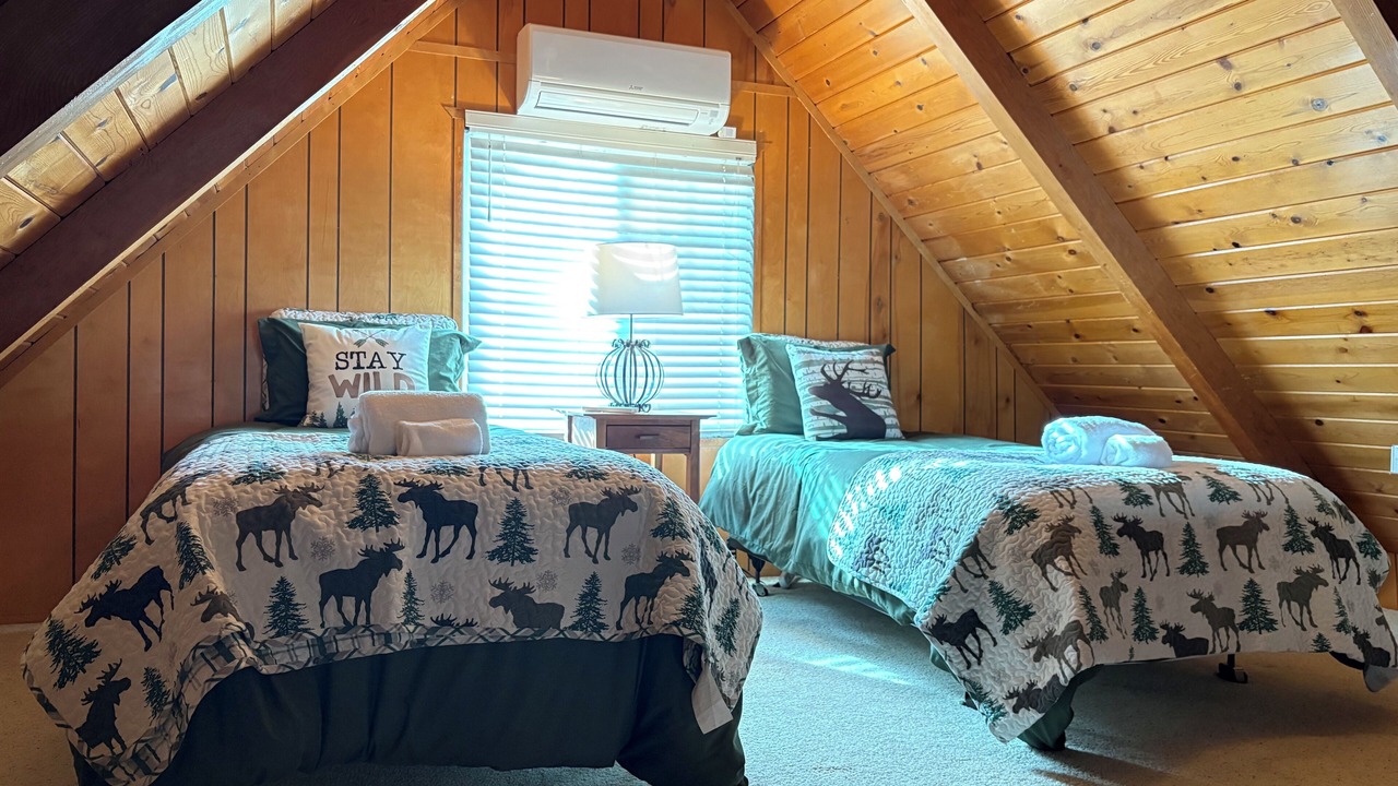 Photo of Bedroom in Groveland