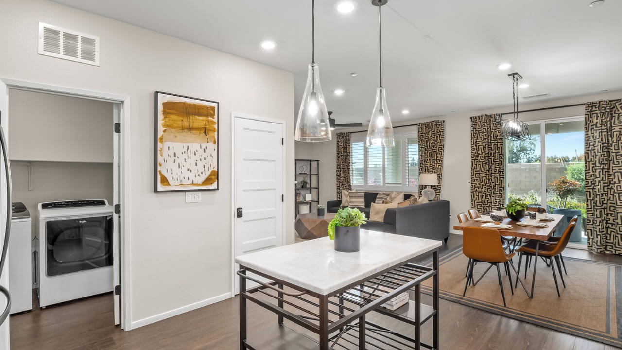 Photo of Livingroom in Raisin