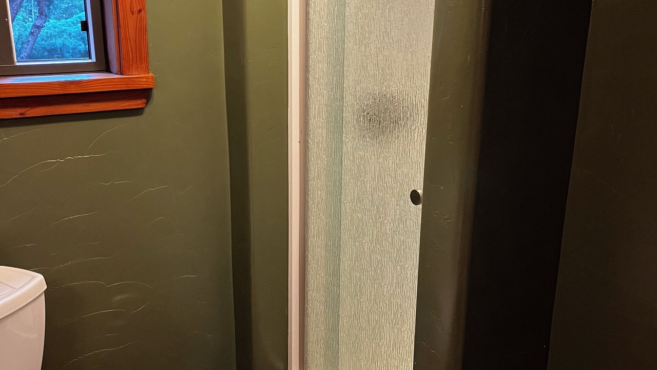 Photo of Bathroom in Larkspur