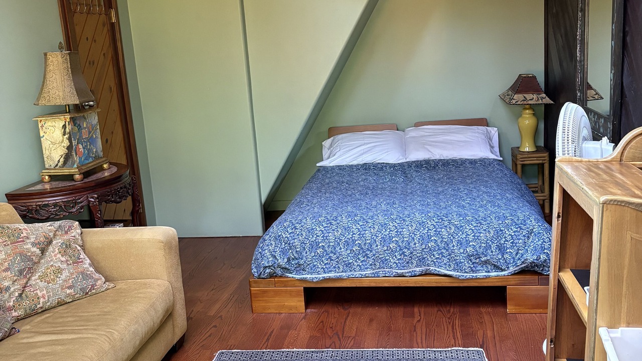 Photo of Bedroom in Larkspur